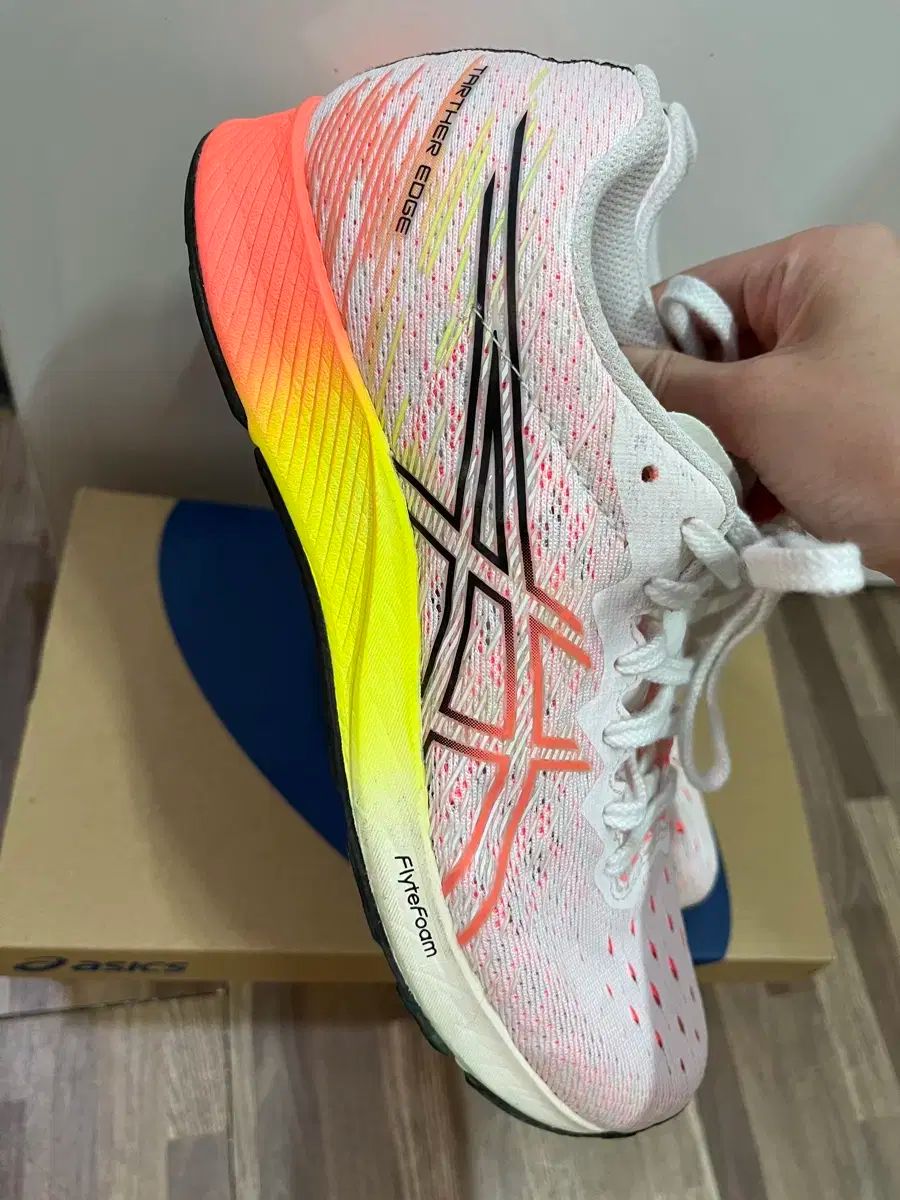 Asics アシックス