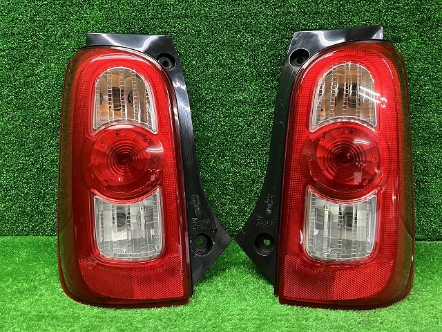 ダイハツミラココア前期テール ミラココア前期テールランプ左右 64562.jpg