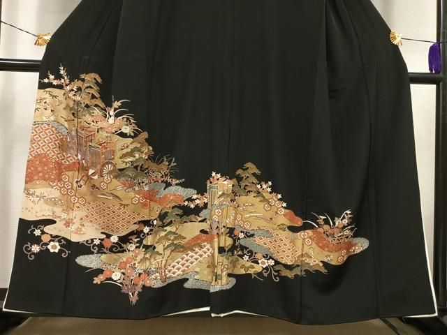 【豪華黒留袖】 駒刺繍❣️風景・金彩 着丈159cm 正絹　逸品 No.452❤️ 豪華黒留袖】 駒刺繍❣️風景・金彩 着丈159cm 正絹 逸品 No.452