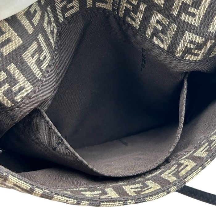 フェンディ ズッキーノ柄 ショルダーバッグ ポシェット 斜めかけ