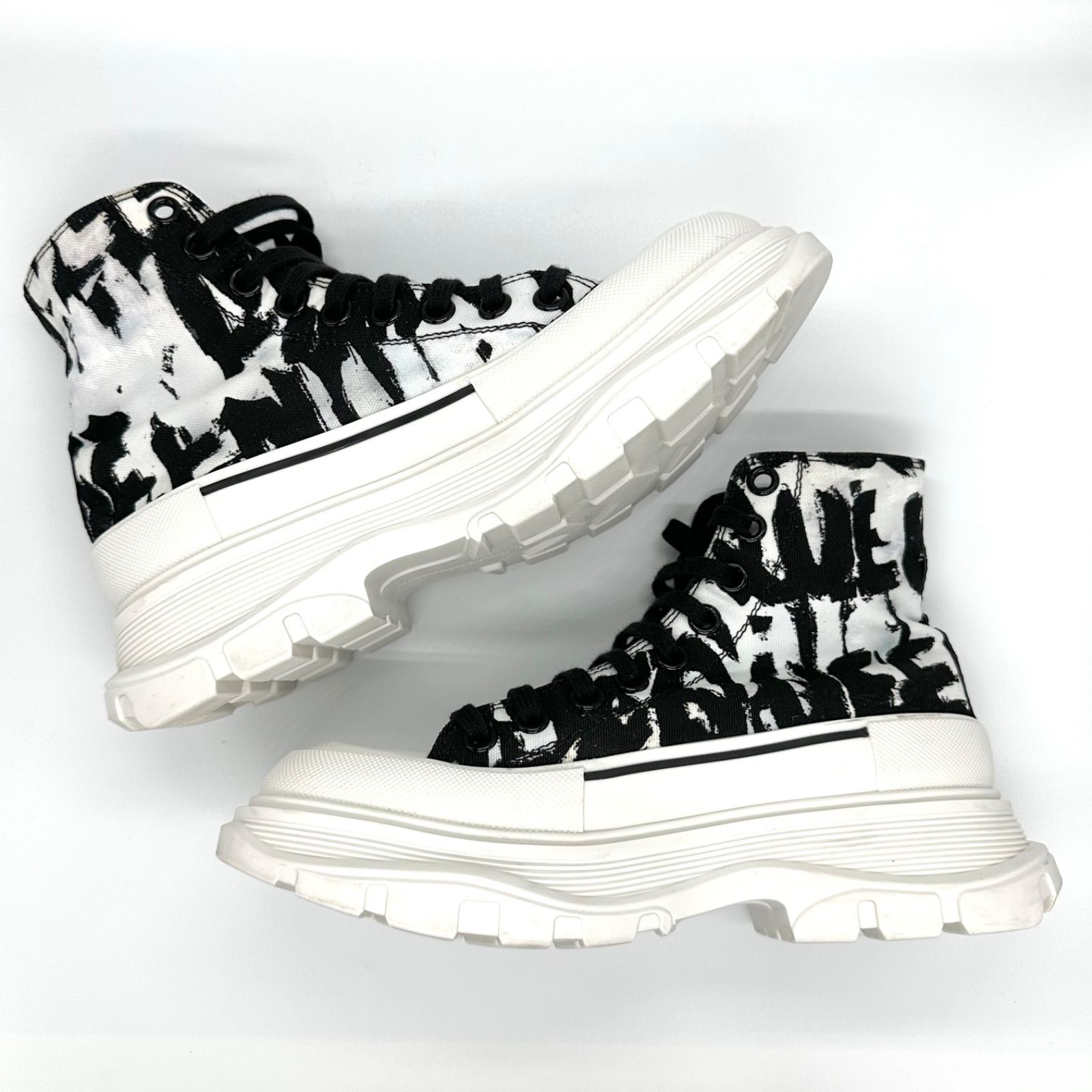 alexander mcqueen スニーカー　ハイカット Alexander McQueen アレキサンダー・マックイーン Tread Slick