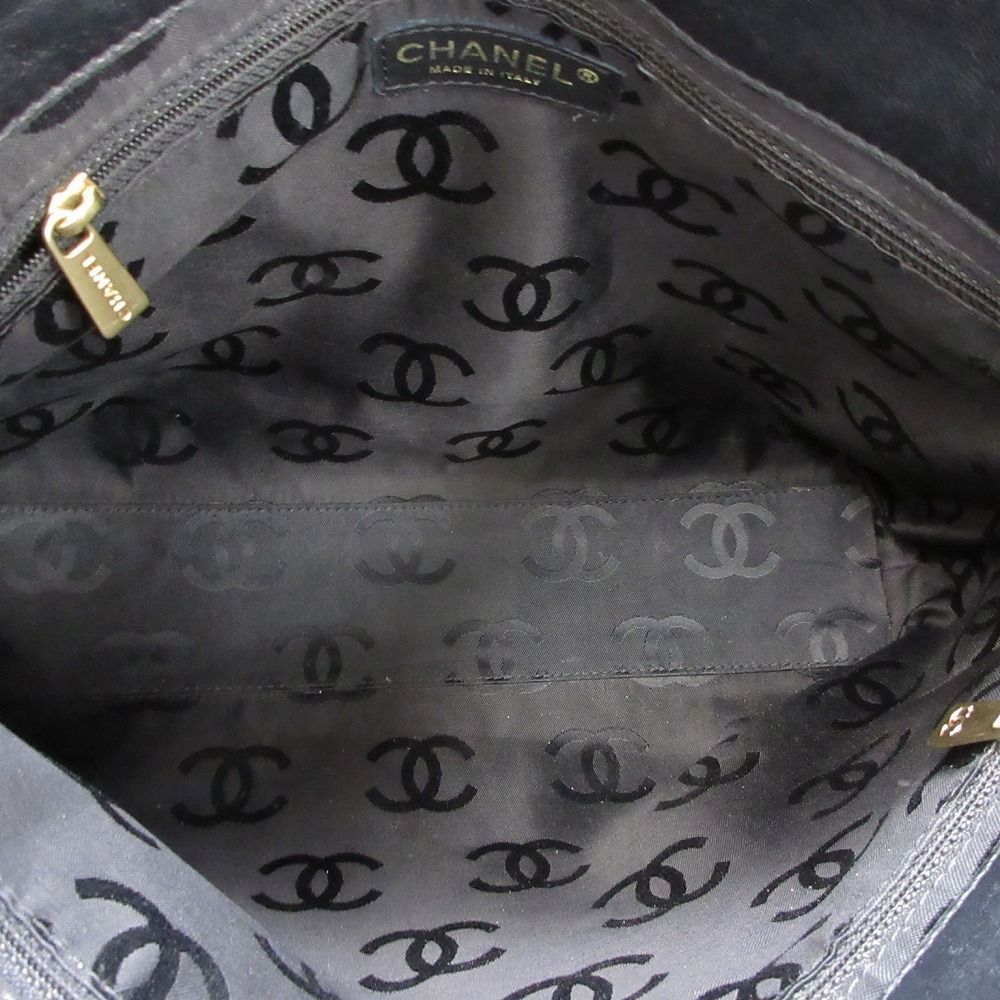 CHANEL シャネル エナメル パテント カメリアパンチング ココ
