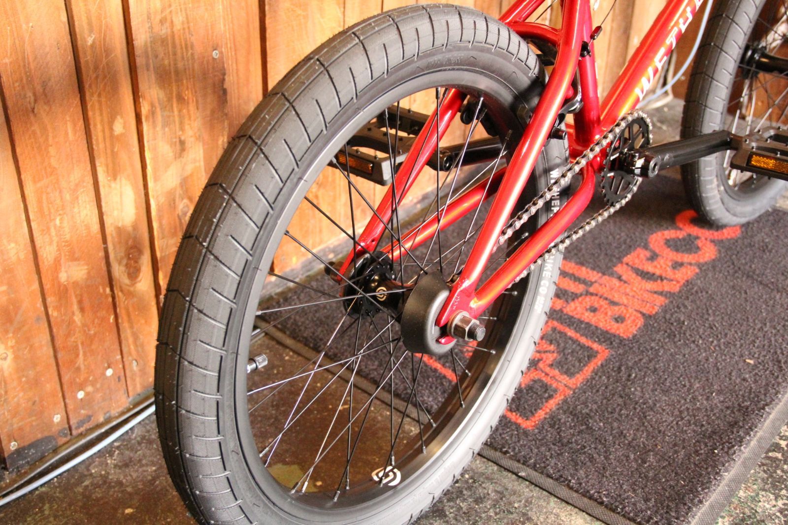 自転車 BMX 20インチ ストリート WETHEPEOPLE ARCADE CANDY RED 送料