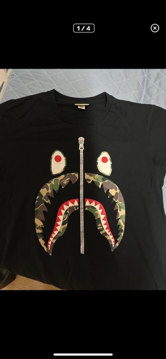 【雷市場（ポンジャン）商品韓国直送】A BATHING APE(アベイシングエイプ) シャーク カモフラ 半袖