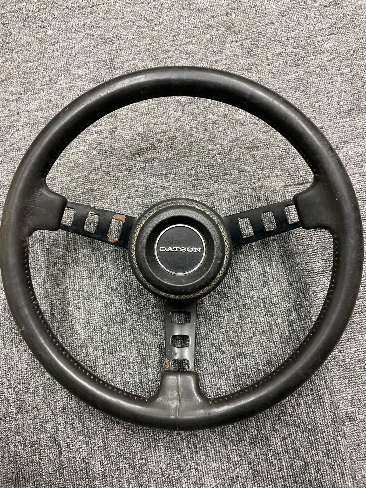 ダットサン コンペステアリング ハンドル 裏刻印3720