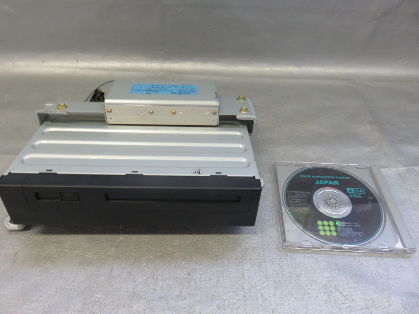 ナビ品 ZE1 リーフ 日産純正ナビ QY-8605/25915-5SK0A 2020-21年地図
