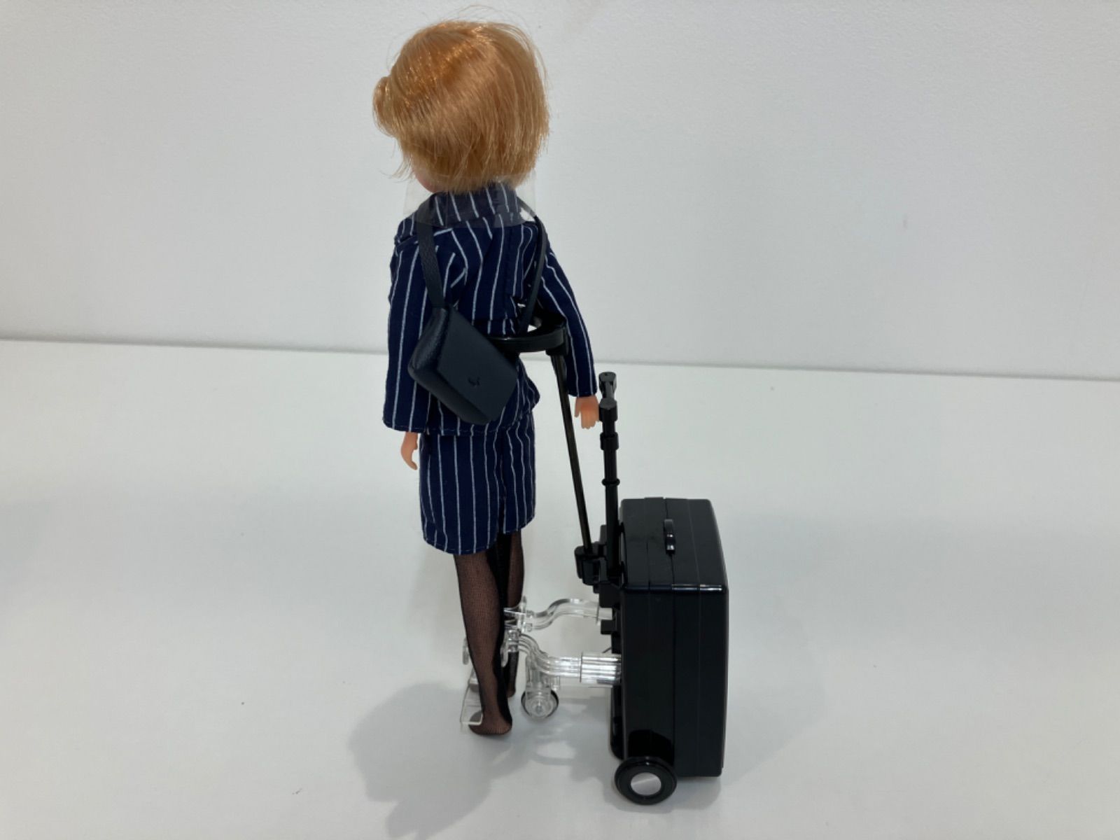 ■ANA'S ウォーキングリカちゃん Amazon.co.jp: Anaウォーキングリカちゃん機内販売限定製品