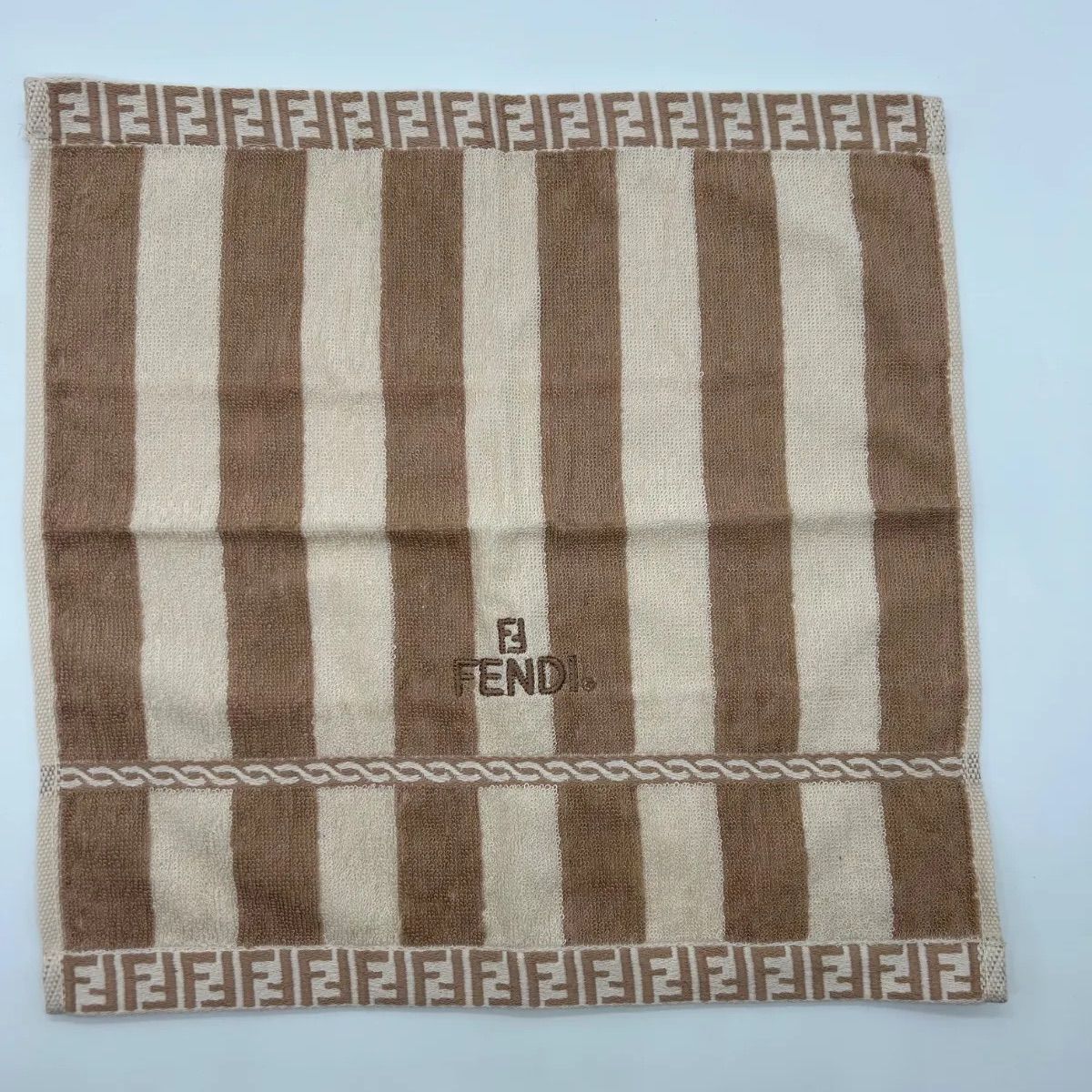 新品未使用 FENDI フェンディ ハンドタオル 2枚セット 34.5cm×34.5cm 