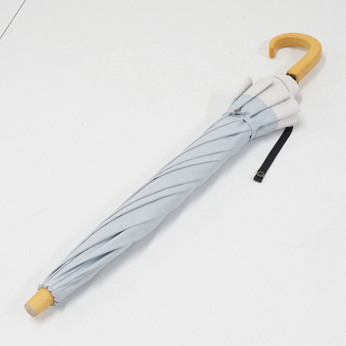 折りたたみ日傘 サンバリア100 完全遮光折日傘 USED美品 2段 コンビ  