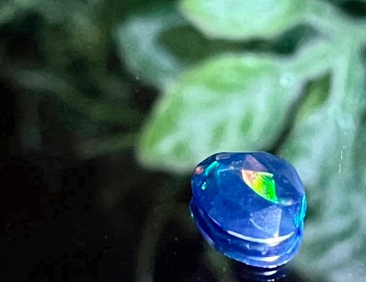 カリスマ性の向上✨ ブラックオパール ルース 原石 - メルカリ