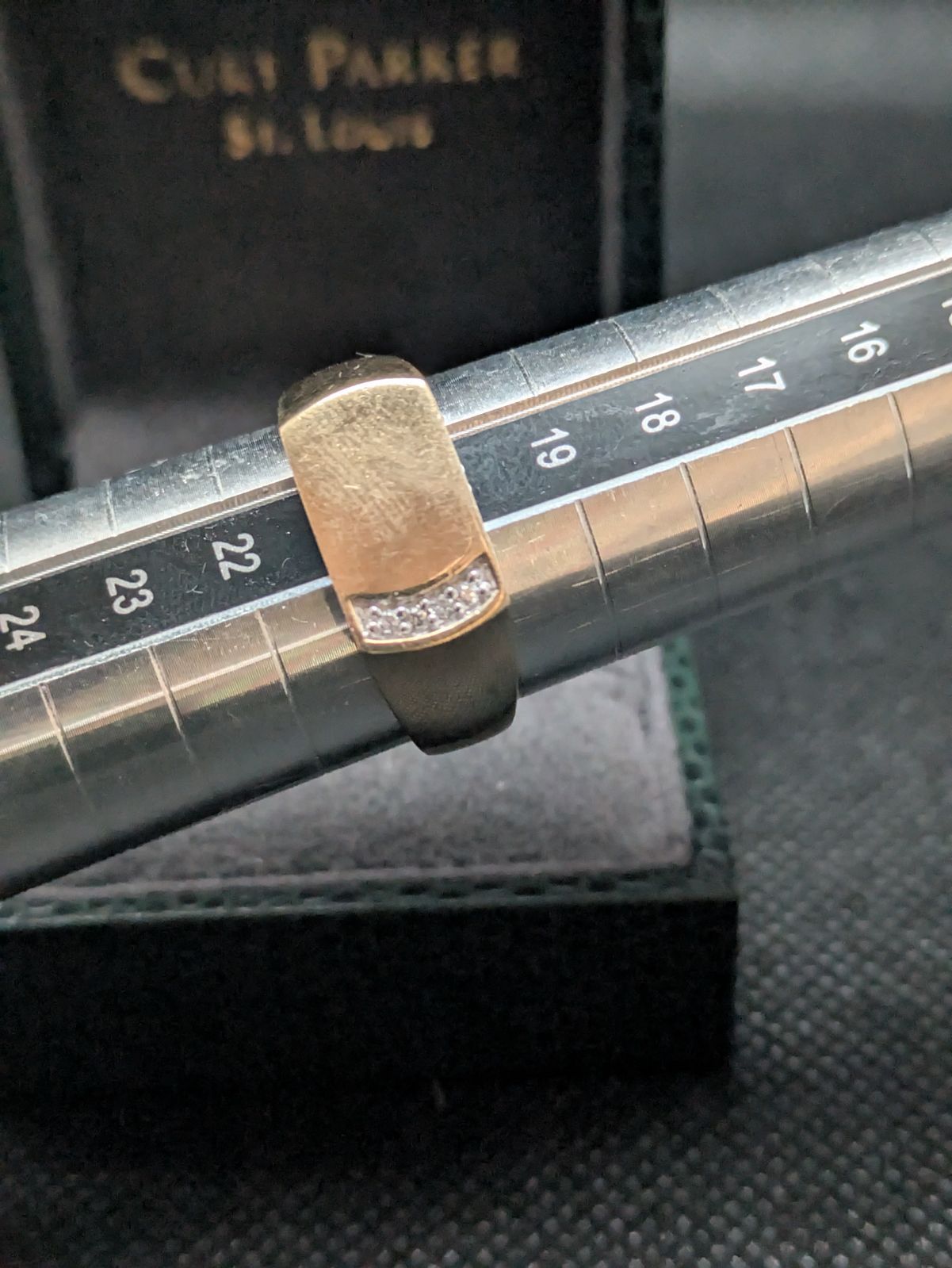 英国 シグネットリング シルバー925 GF スパークリング レクタンギュラー 英国 シグネットリング シルバー925 GF スパークリング