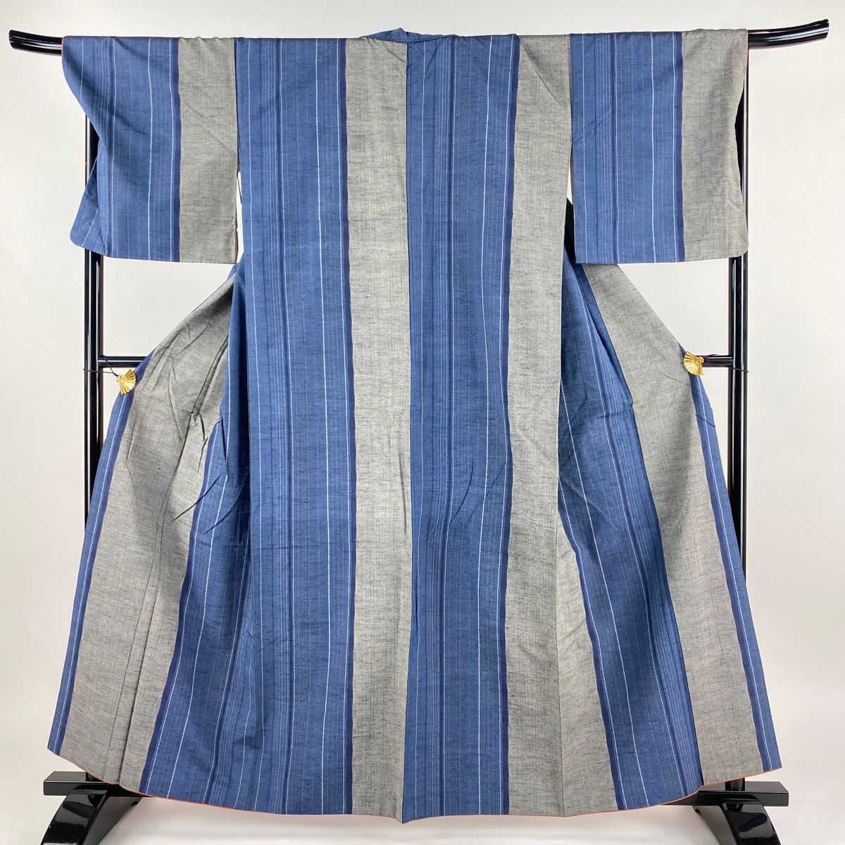 付下げ 身丈166.5cm 裄丈69.5cm L 袷 落款あり 華文 縦縞 藍色 正絹  