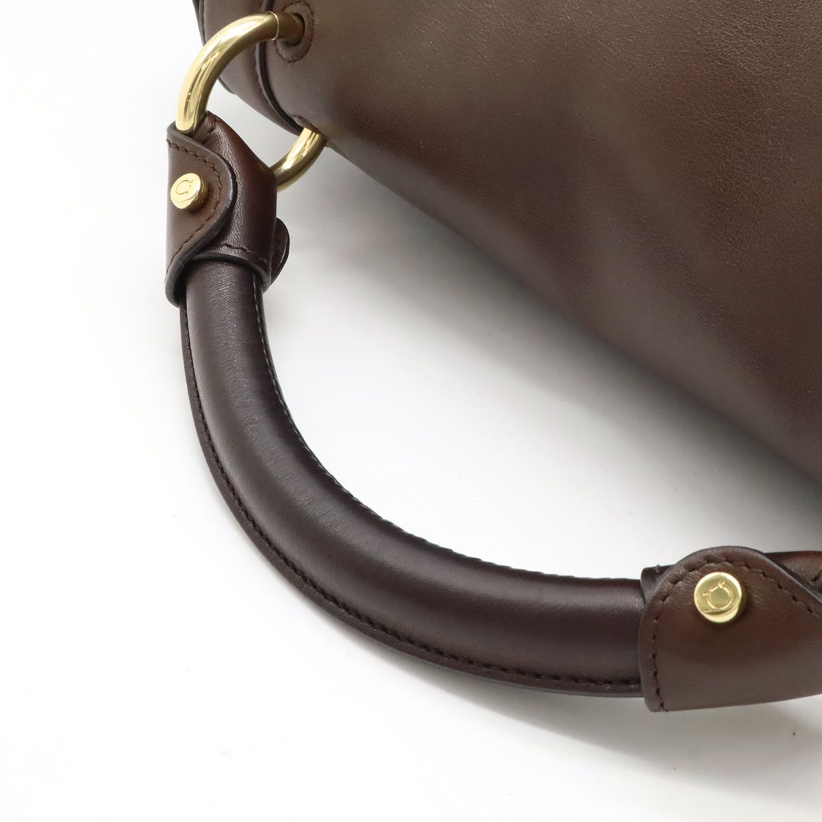 サルヴァトーレ・フェラガモ　イタリア製 Salvatore Ferragamo サルヴァトーレ フェラガモ ソフト ソフィア