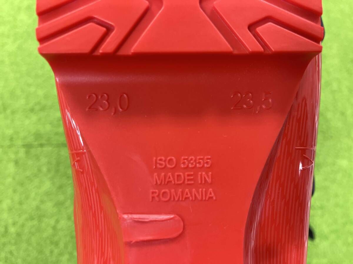 スキーブーツ ATOMIC