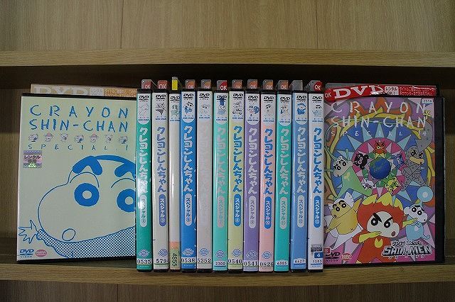 【断捨離】値下げ交渉⭕️ クレヨンしんちゃん 　まとめ売り　おまけ付 DVD クレヨンしんちゃん スペシャル 全14巻 ※ケース無し発送