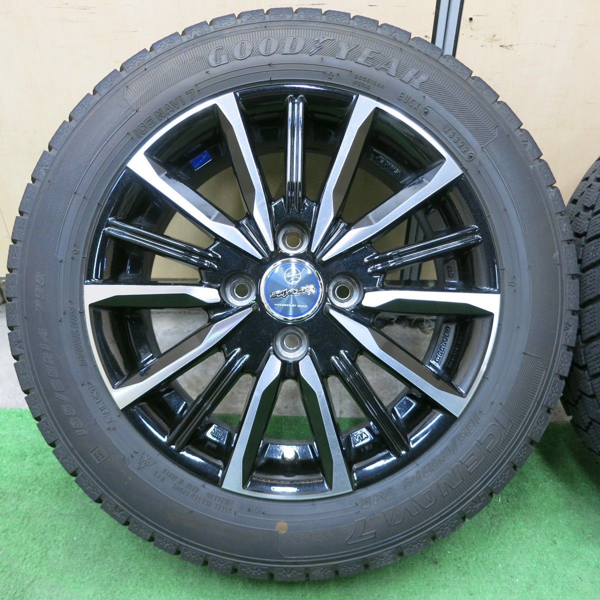 スタッドレスタイヤ165/70R14 ホイール付き4本セット ヨコハマ アイス