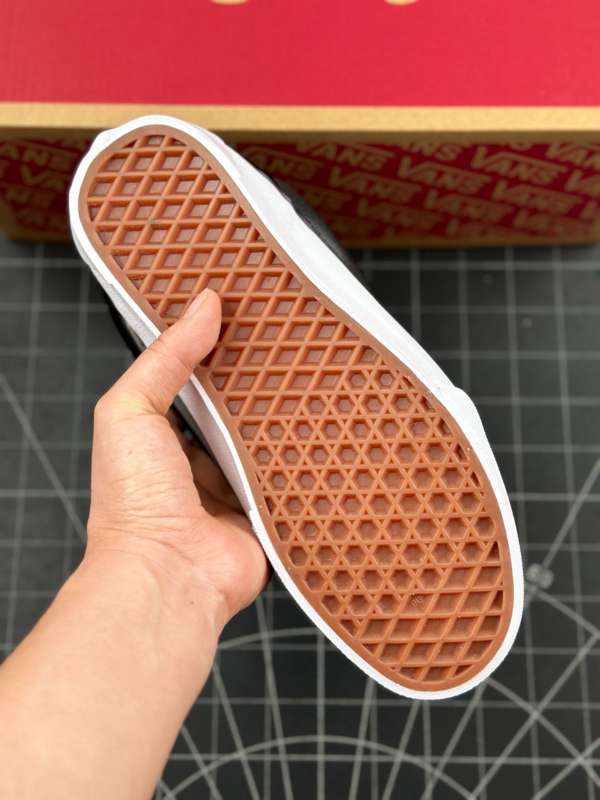  今日 VANS Classics Knu Skool 黒 白 グレー ブルー パンシューズ 在庫 の な価格です スニーカー キッズシューズ