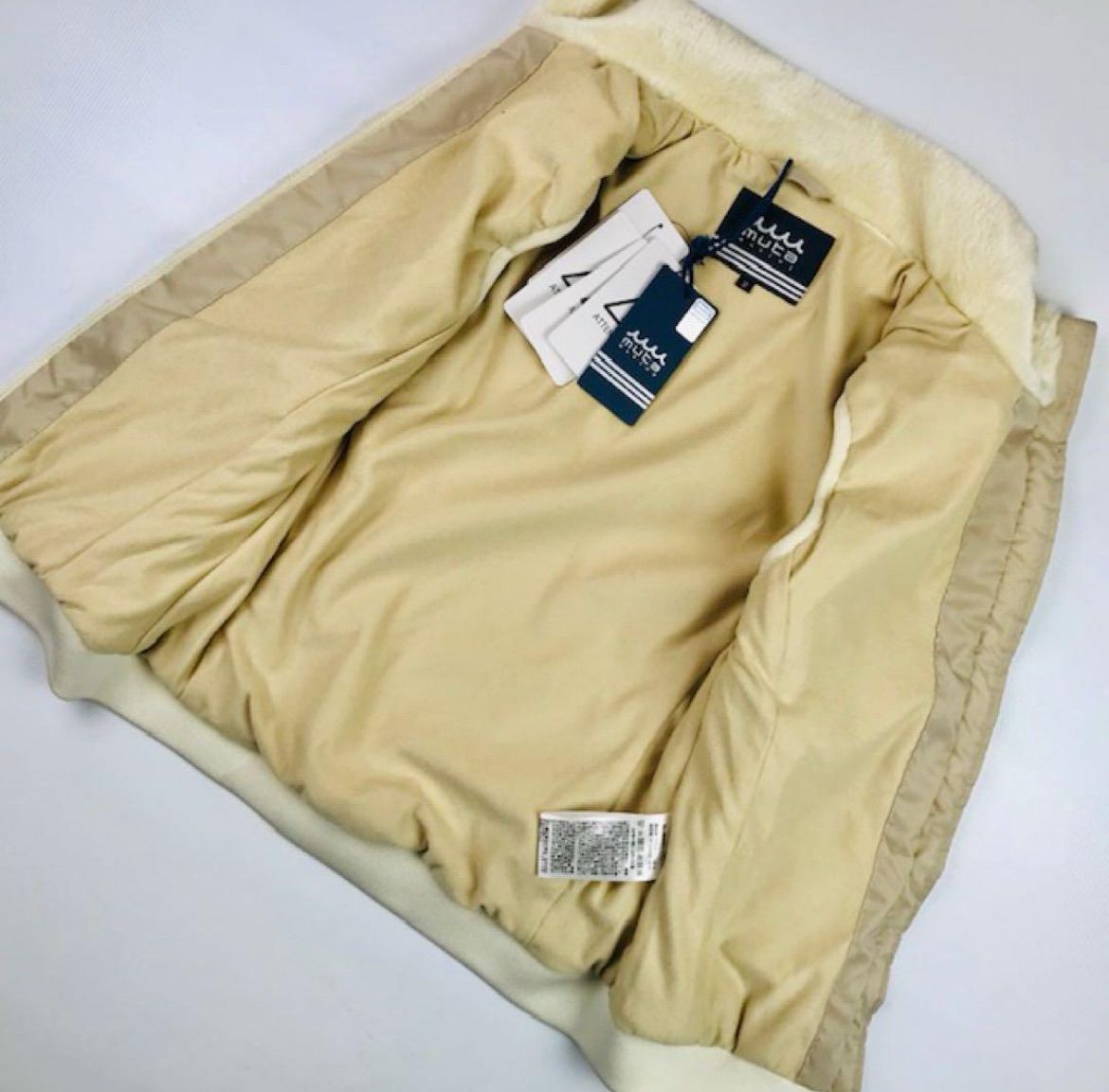 レディース パイル地ビックアイコンデザイン