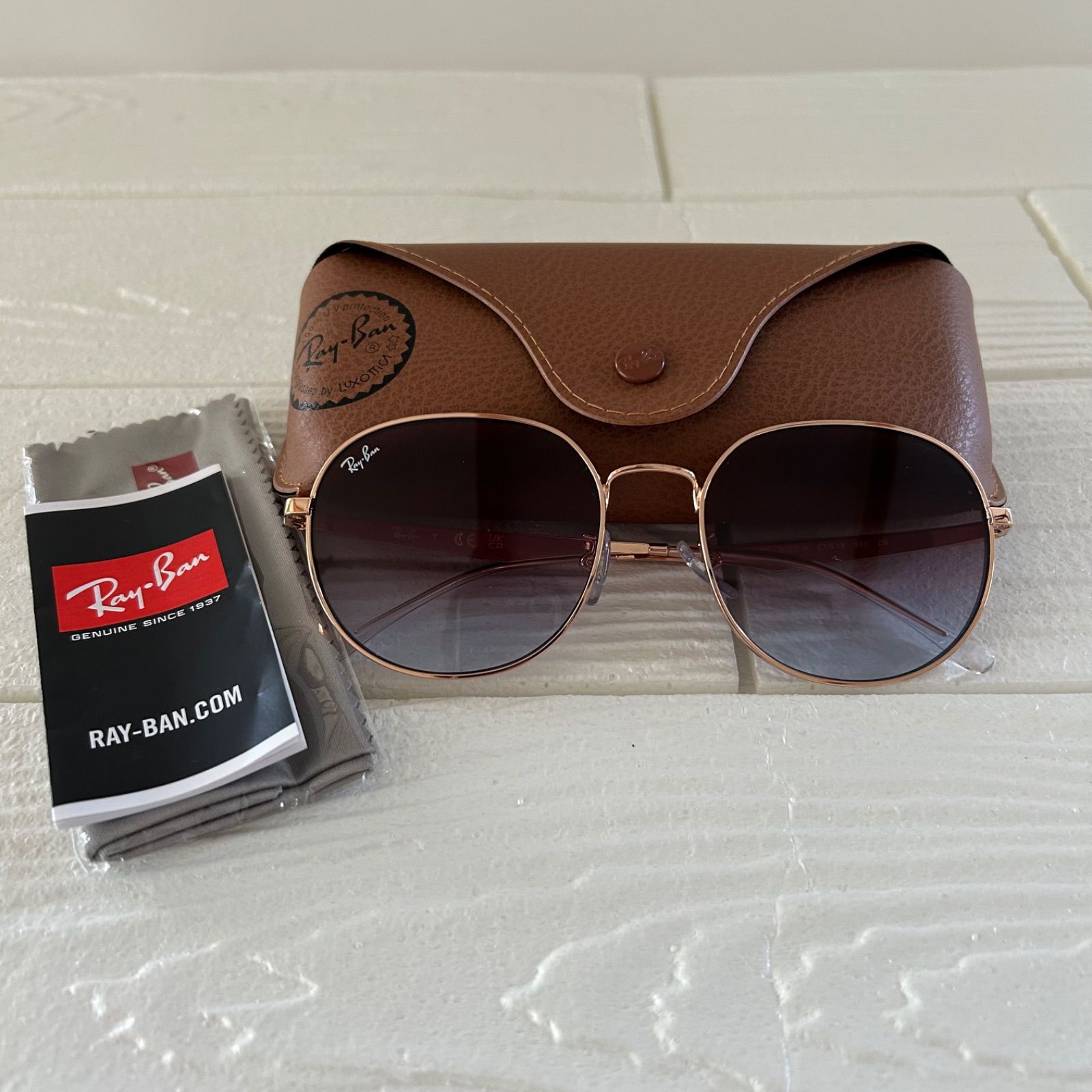 Ray Ban レイバン RB3727D ラウンドサングラス　ローズゴールド RB3727D Sunglasses in Rose Gold and Light Blue & Violet - RB3727D