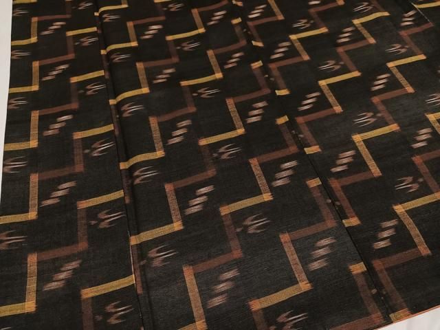 しつけ付き国指定重要無形文化財 本場久米島紬 鈴乃屋正絹 袷 手織 琉球絣 逸品 平和屋着物○国指定重要無形文化財 本場久米島紬 手織 琉球絣文様 正絹