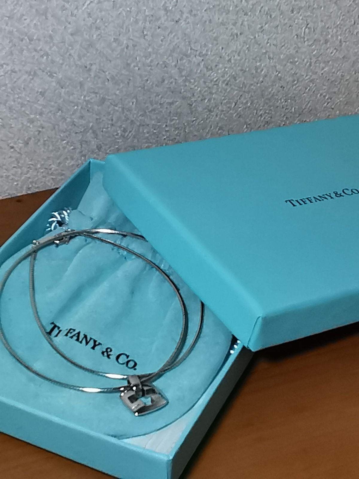 独創的 ティファニー TIFFANY＆CO ピアストクロス ペンダント