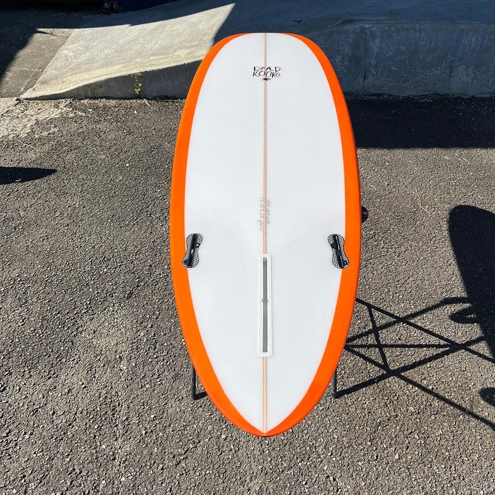 送料別途ご請求 ミッドレングス 2+1 FCS2 DEADKOOKS / SALTY 6'8