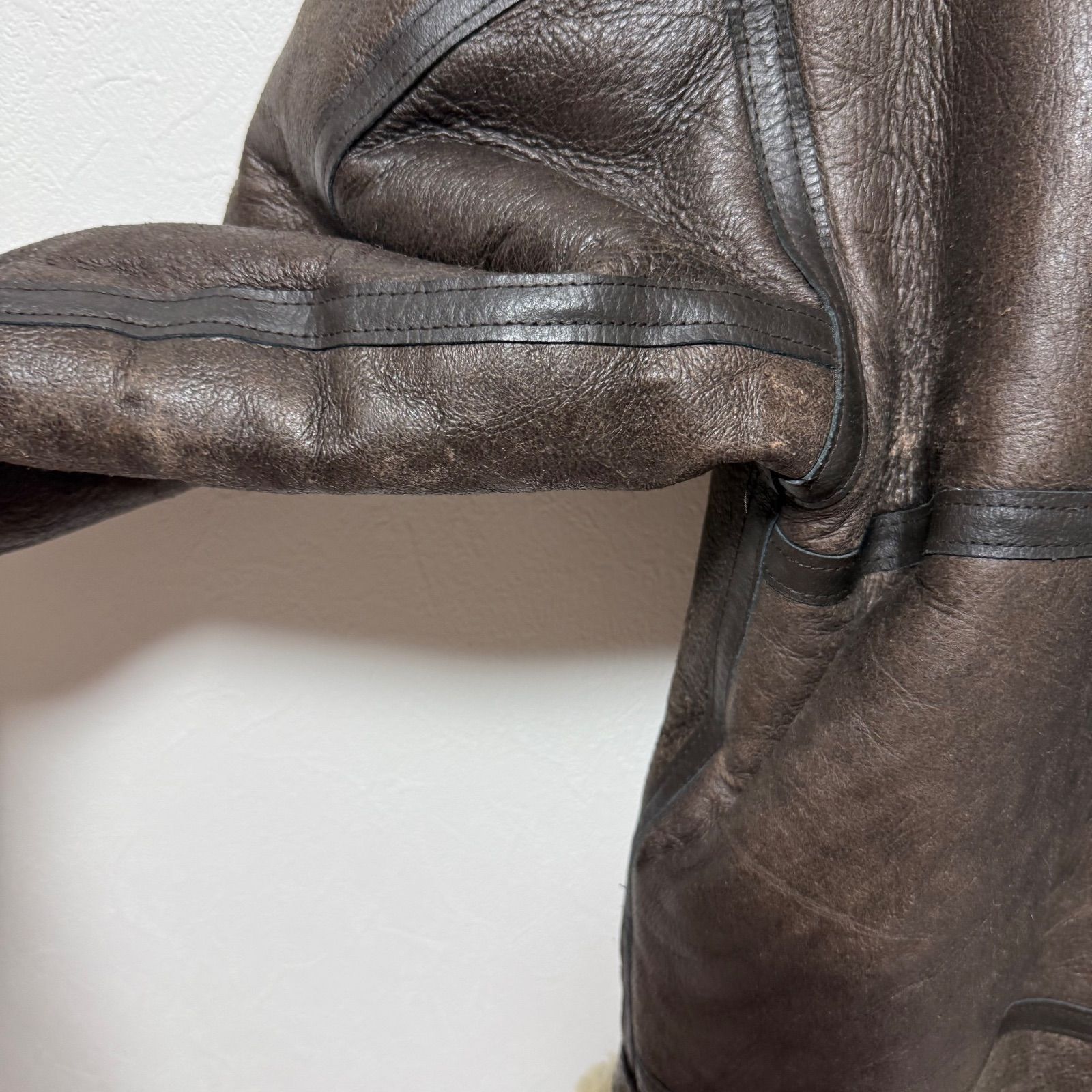 コンバットクロージング ムートンジャケット