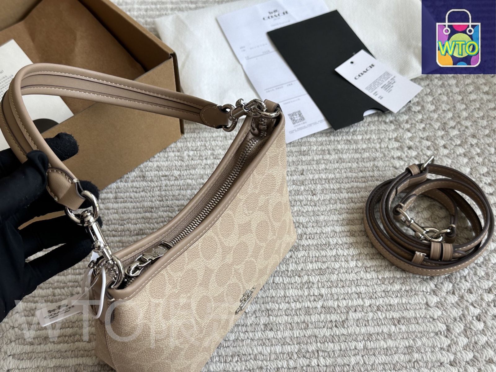 ♥︎希少レア♥︎コーチ アクセサリーポーチ/ミニハンドバッグ アニマル列車デザイン コーチ バッグ レディース COACH ハンドバッグ DISNEY×COACH