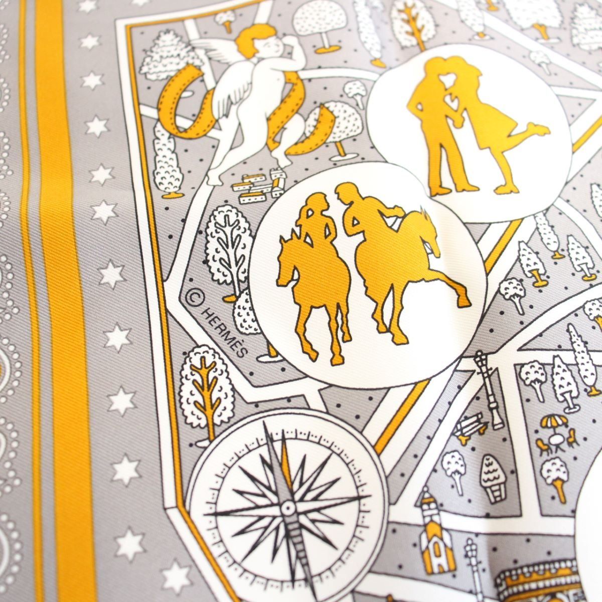 Hily様専用 新パリの恋人たちカレ55バンダナ