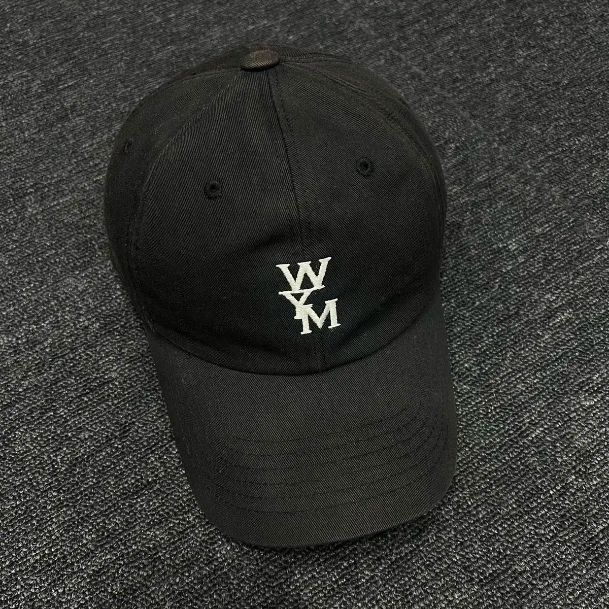 ★WOOYOUNGMI★ WYM パッチ ロゴ ベースボールキャップ WOOYOUNGMI(ウーヨンミ) WYM ロゴ ボールキャップ 帽子 - メルカリ