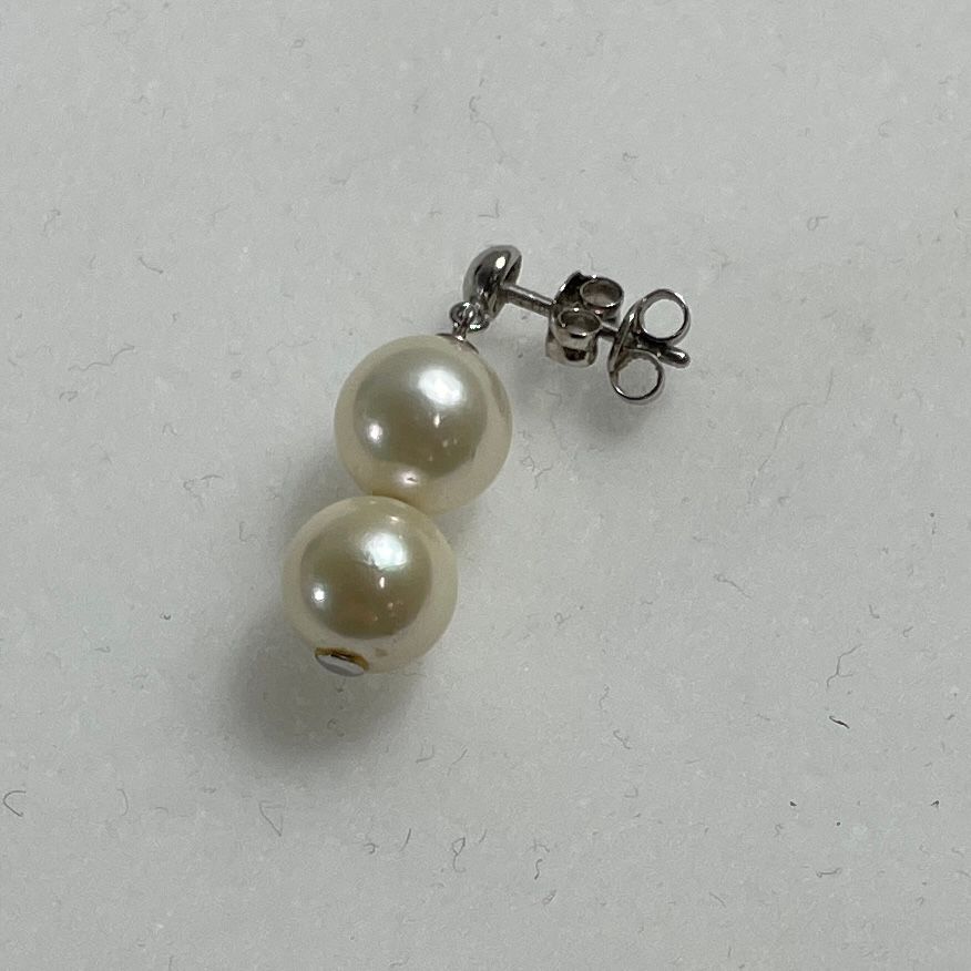 Pt900刻印 プラチナ パール飾り付きピアス 片耳 キャッチ ポスト刻印あり キャッチ2個付属 総重量2.33g 現状品 0.002kg