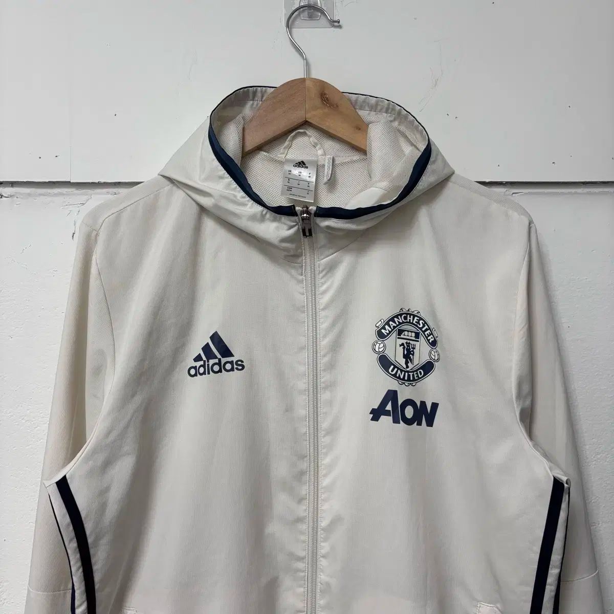 adidas(アディダス) マンＵ フーディー パーカー ウィンドブレーカー