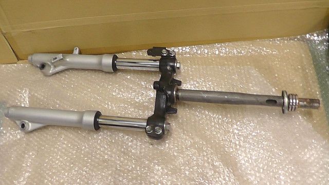 ギア4スト UA08J の フロントフォークセット 1759884498