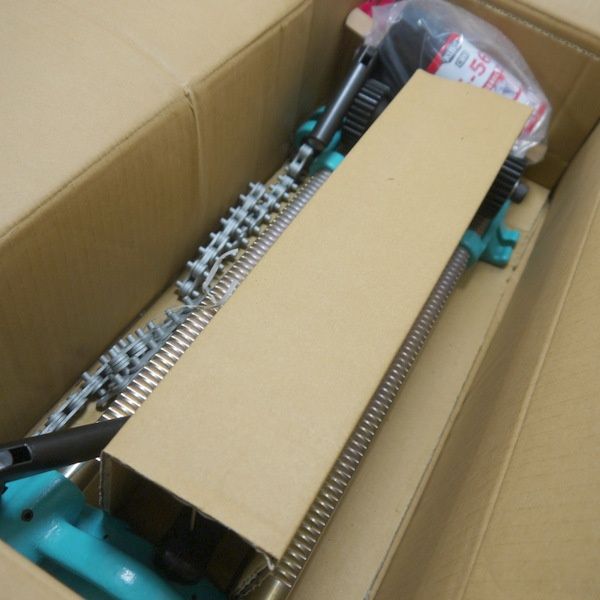 塩ビ管挿入機