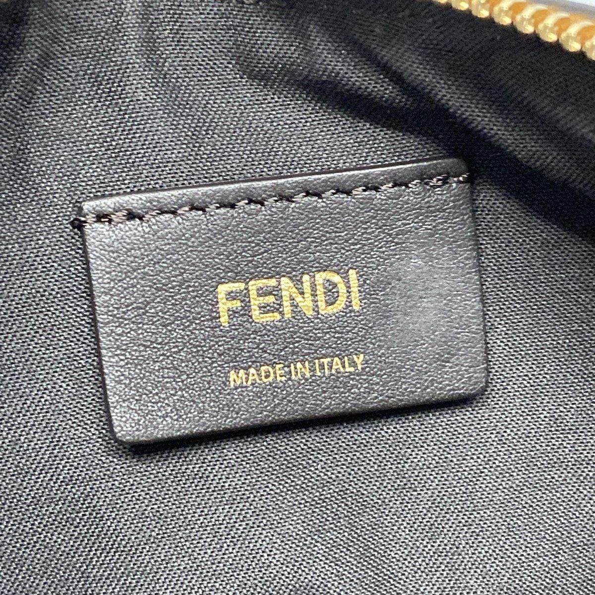 フェンディ ショルダーバッグ