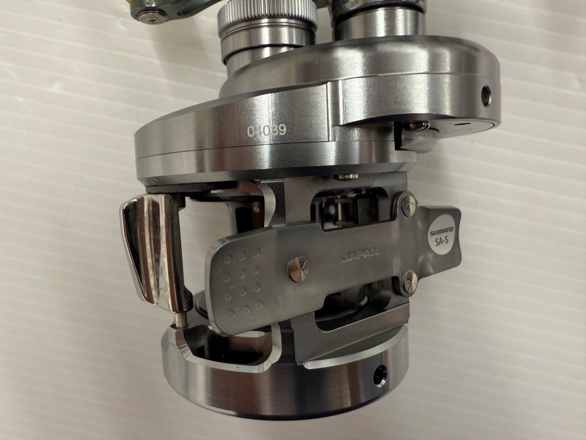 SHIMANO - σσSHIMANO シマノ 20カルカッタコンクエストDC200HG 美品 程度A リブレ クランク100付き 純正ハンドル付き 04039 σσ SHIMANO シマノ 20カルカッタコンクエストDC200HG 美品 程度A