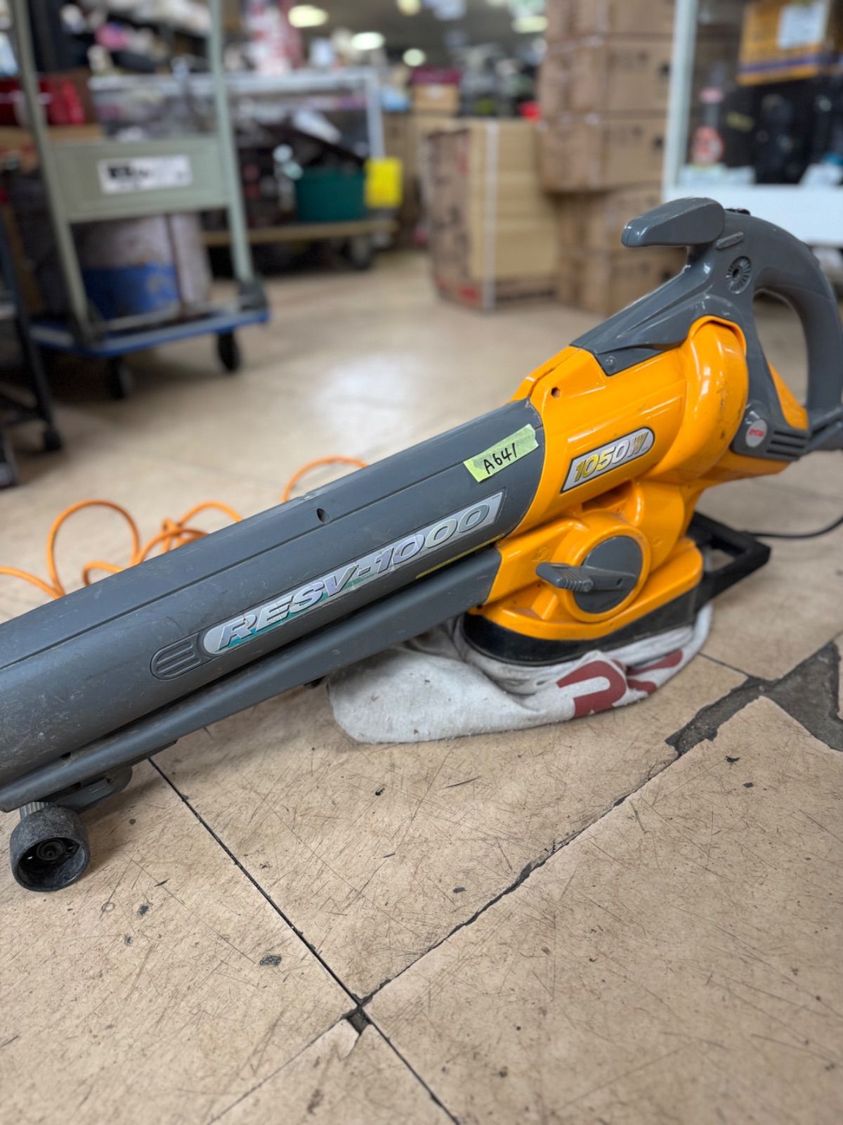 RYOBI リョービ ブロワバキューム RESV-1000 送風 集塵 掃除道具 屋外清掃 電動工具@160
