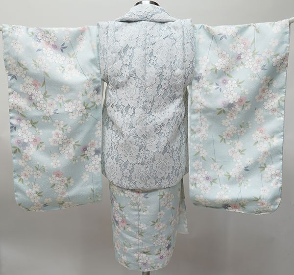 伊達衿縫い付け済