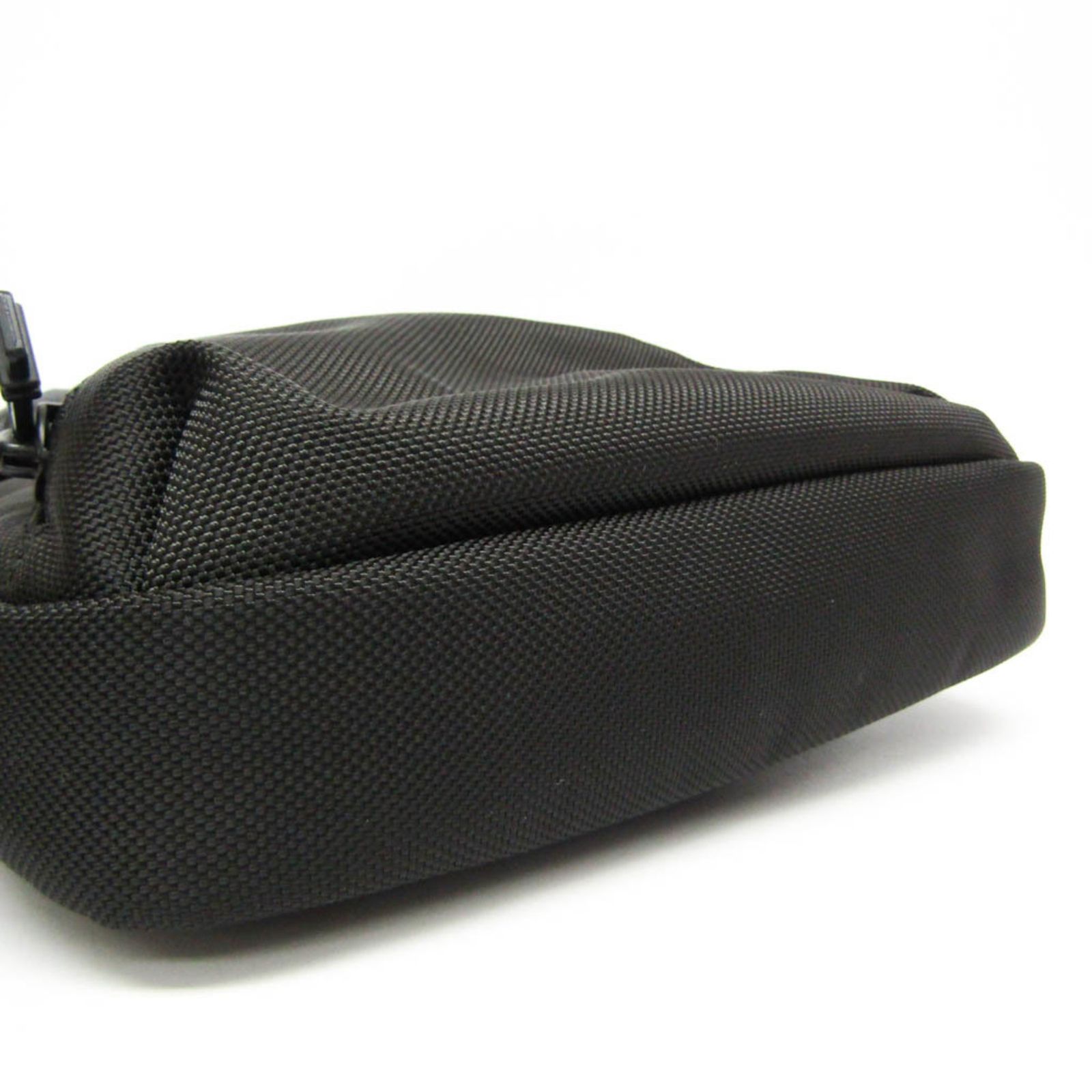 トゥミ 黒 メンズ レザー ショルダーバッグ TUMI 中古 – 銀蔵