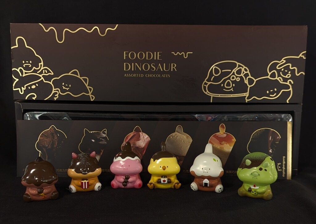 TOY ZERO PLUS DOGDOGBENGPENG FOODIE DINOSAUR ASSORTED CHOCOLATES
