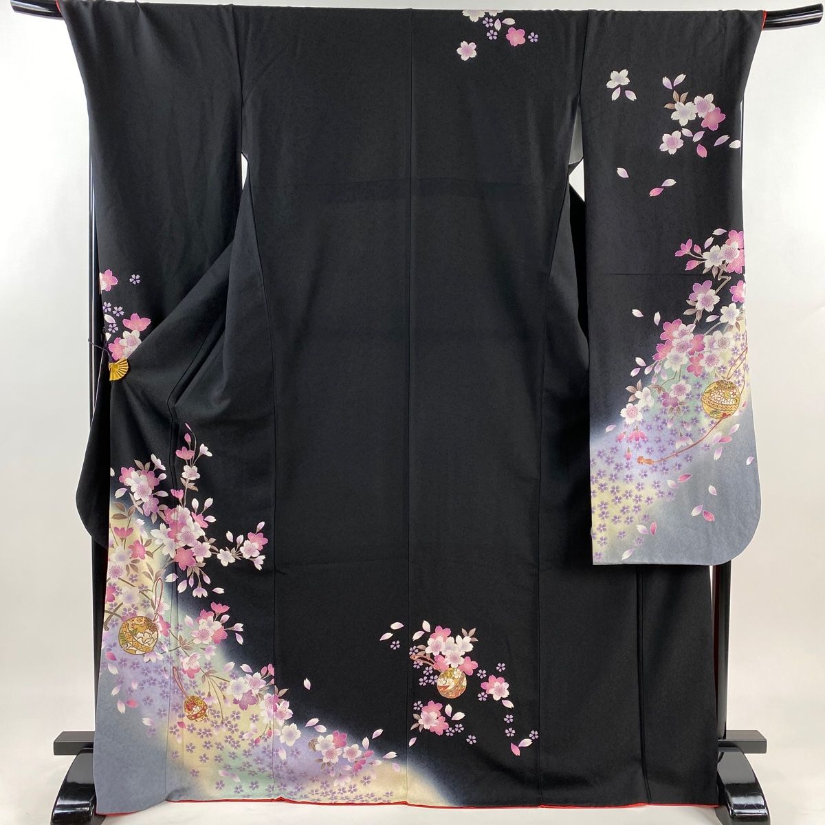 振袖 身丈173.5cm 裄丈73cm L 袷 桜 鈴 箔 ぼかし 黒 正絹 美品