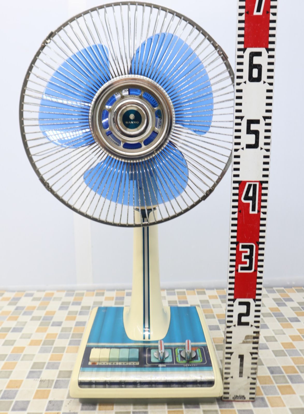 ▽昭和レトロ 当時物｜3枚羽 扇風機 お座敷扇 レトロ扇｜SANYO EF-6LV