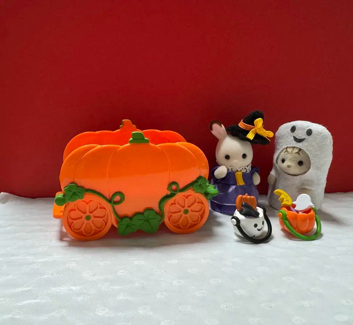 【雷市場（ポンジャン）商品韓国直送】 シルバニアファミリー ハロウィンかぼちゃ馬車 セット