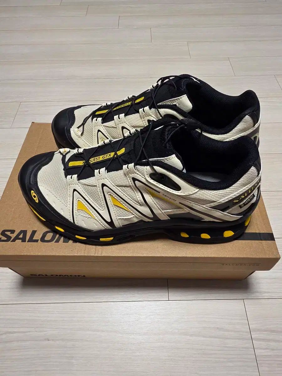 グレーイージーブラック