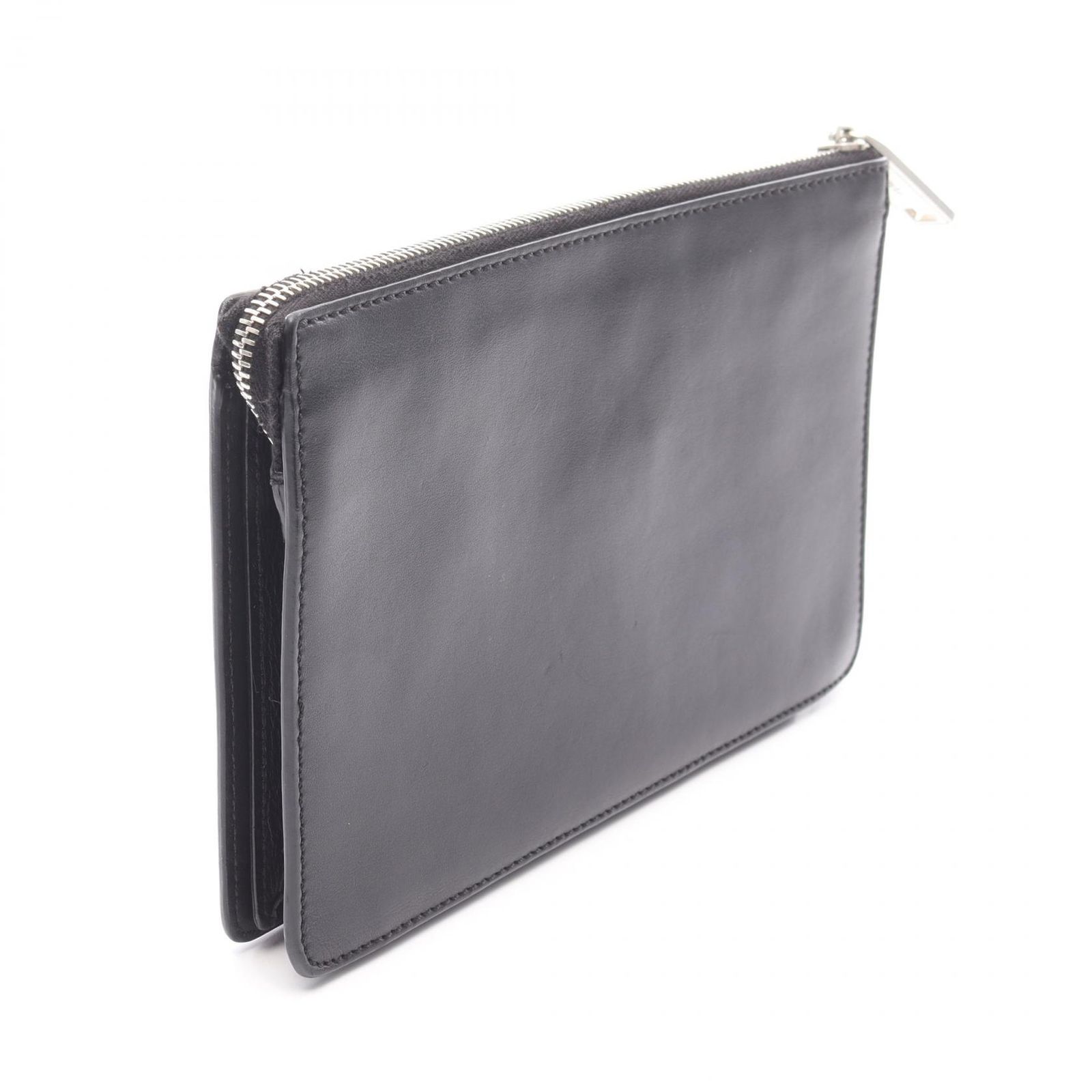 FENDI スタッズ付き クラッチバッグ グレー FENDI スタッズ付き クラッチバッグ グレー