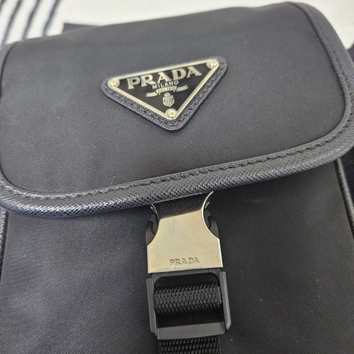 PRADA プラダ
