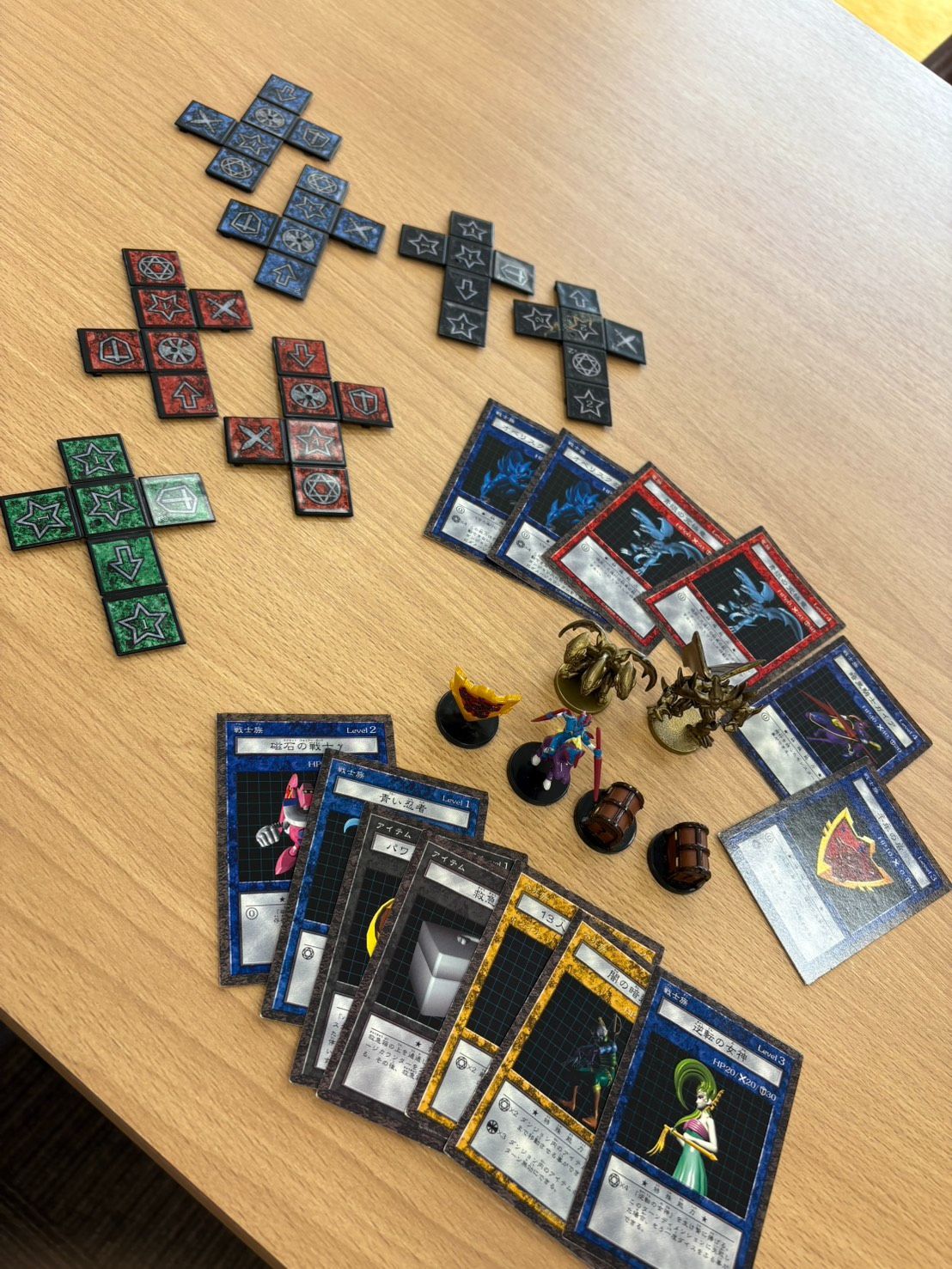 EL6 遊戯王 ダンジョンダイス 暗黒騎士ガイア 千年の盾 青眼の究 竜 オベリスク 救急箱 まとめ FJ11067
