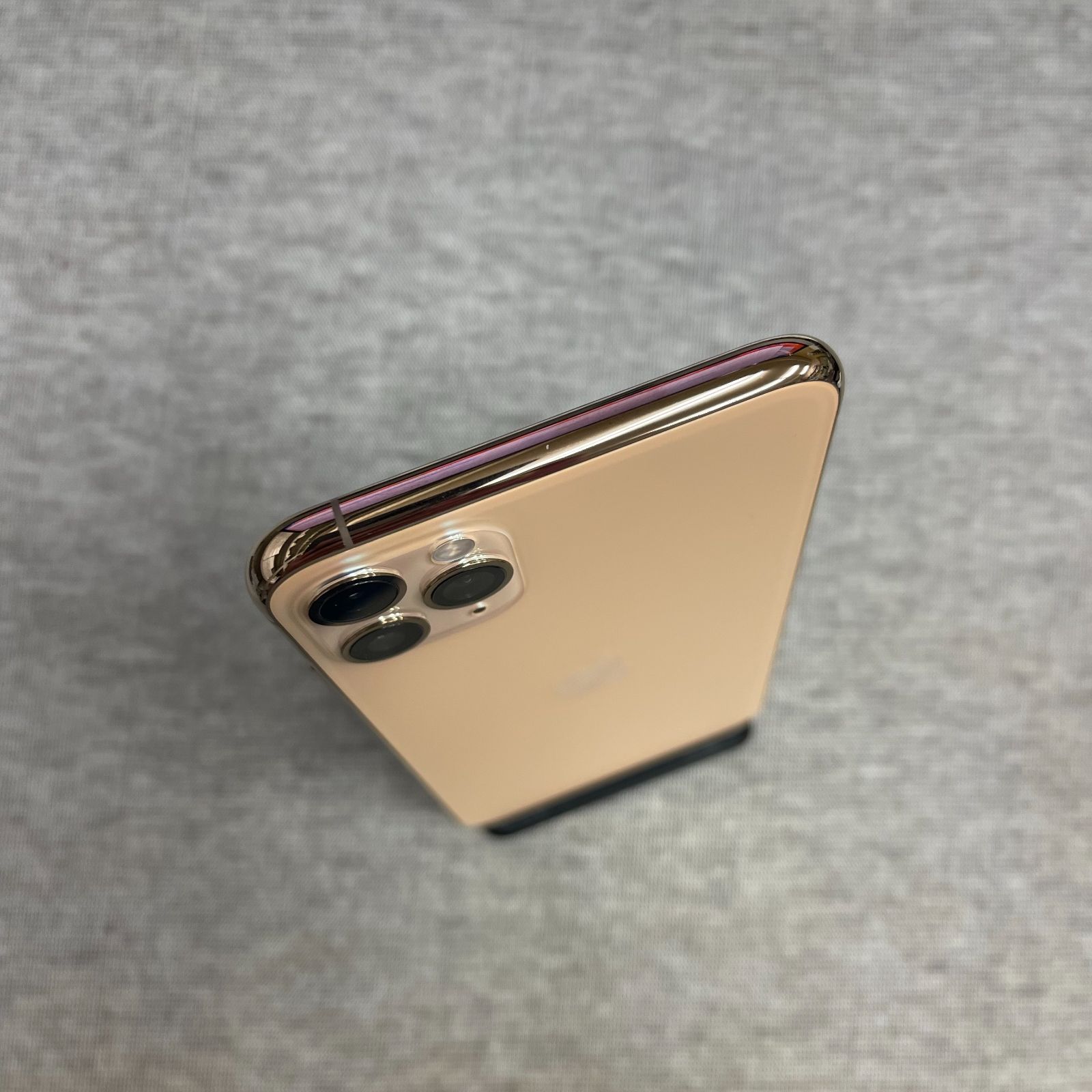 iPhone11 Pro Max 256GB ゴールド Softbank 版 SIMフリー - メルカリ