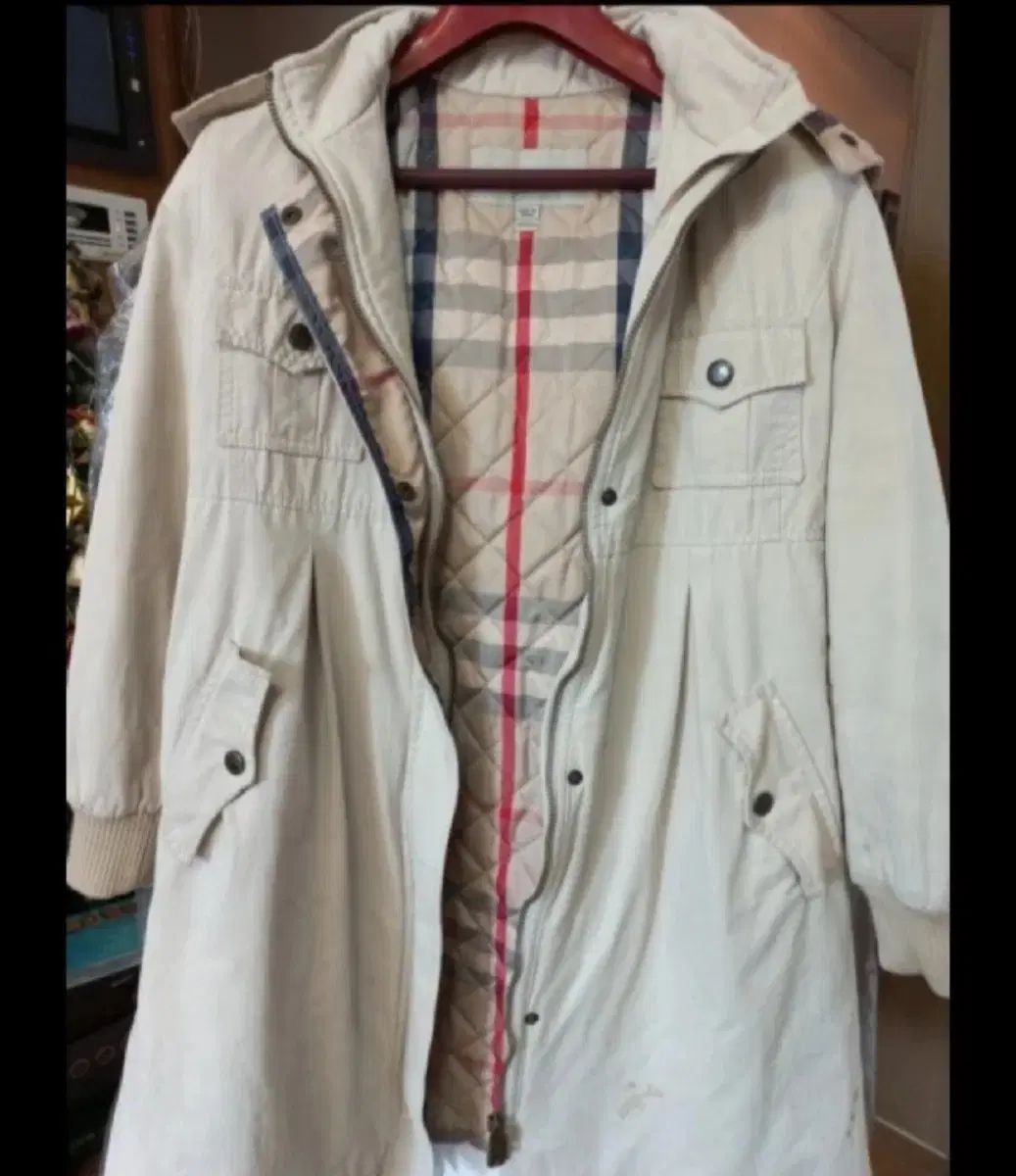 バーバリー キッズ アイボリー フード ロング コート