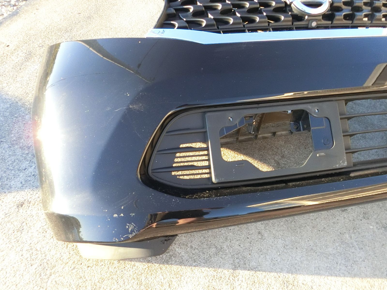 フロントバンパー